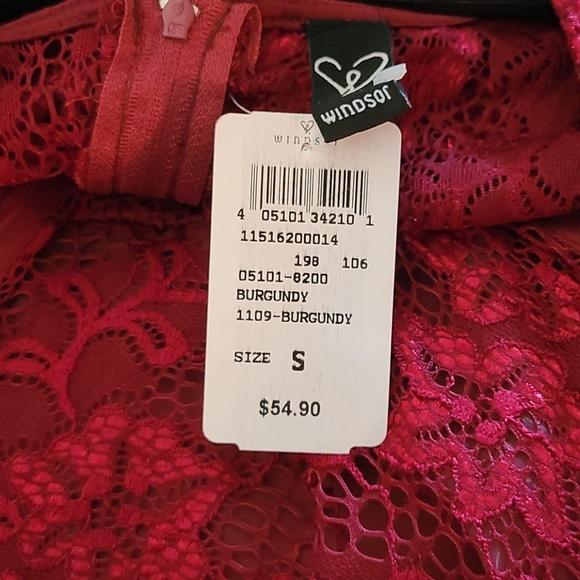 Windsor Burgundy Lace Puffy Short Formal Dress - Picture 6 of 6